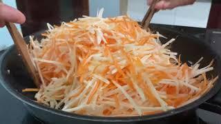 Củ sắn xào cùng cà rốt làm bò bía chay!!