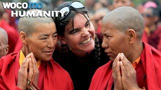 Buddhist nuns travel for the first time - A touching journey through India