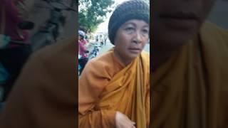 Sư giả..mới sáng sớm.đi lừa đảo bị vạch trần.