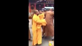 SƯ THẦY ĐÁNH NHAU TRONG CHÙA  -  BÁI PHỤC